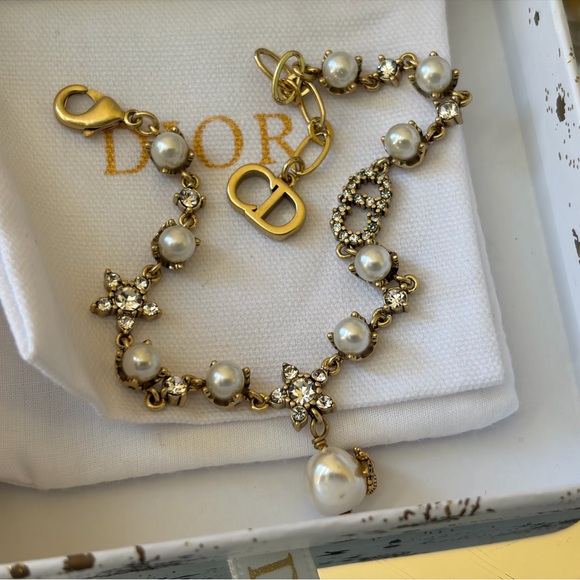 Dior CD logo bracelet with crystal accents - Picture 5 of 9